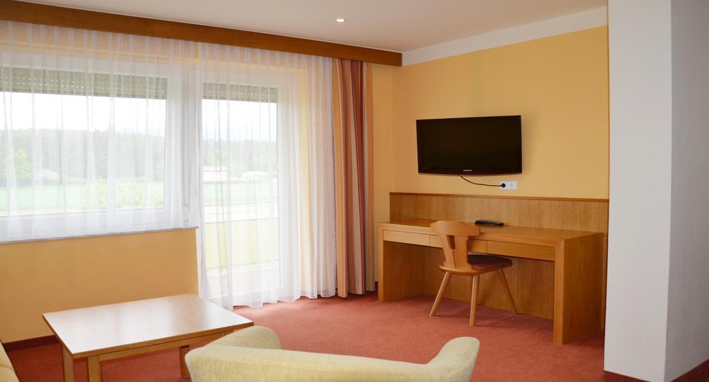 Hotel Fantur Velden am Wörthersee Exteriör bild